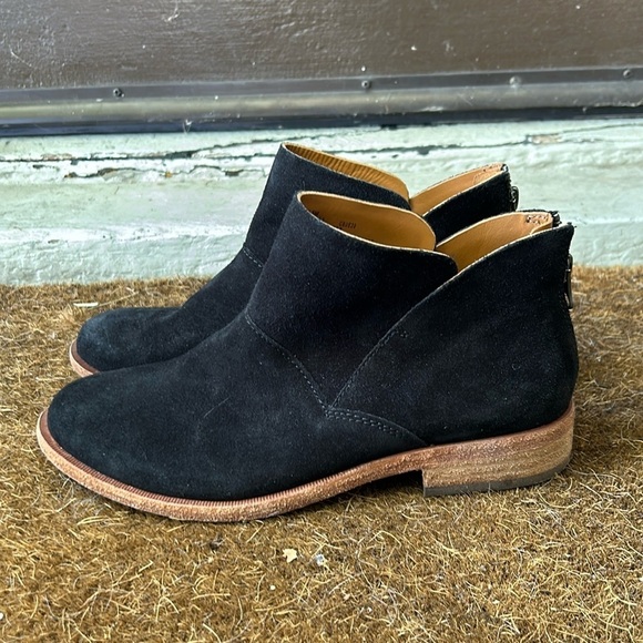 Kork Ease Ryder Suede Booties Perfect for Fall and Winter Sz 6.5 - Picture 1 of 10